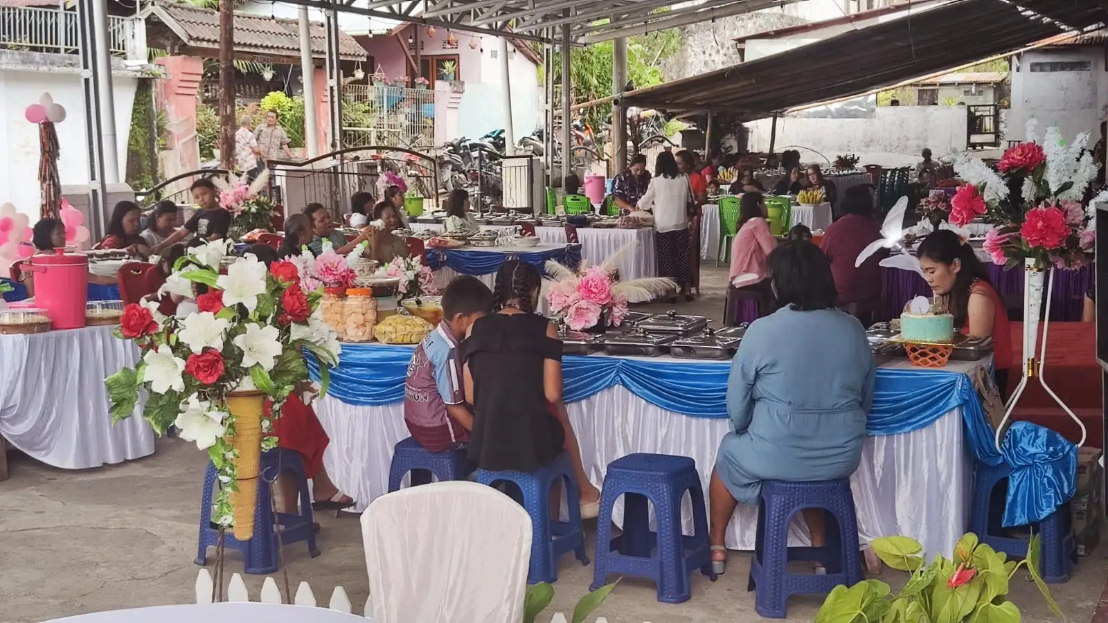 Personil Polsek Kombi Hadir di Tengah Perayaan, Amankan Ibadah HUT ke-165 GMIM Baith-El Kolongan